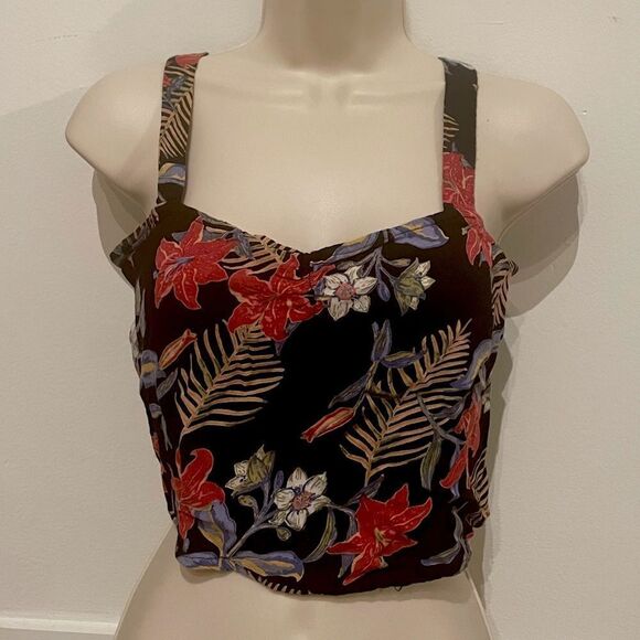 Charlotte Russe Palm Crop Top Size Small - Picture 1 of 2